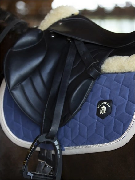 {{photo.Alt || photo.Description || 'Вальтрап для лошадей и пони, синий с бежевой каймой'}}